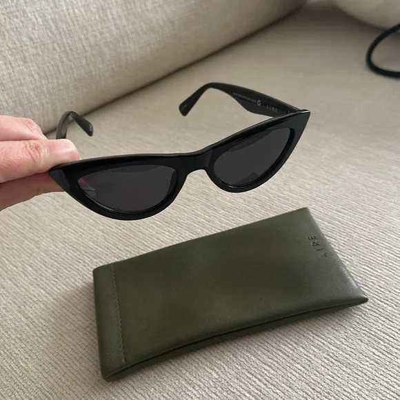 aire x revolve dualism sunglasses - Picture 3 of 4